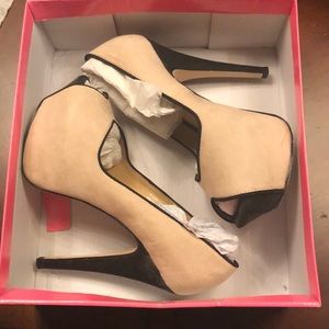 5” hidden wedge stilettos 👠 (worn once)